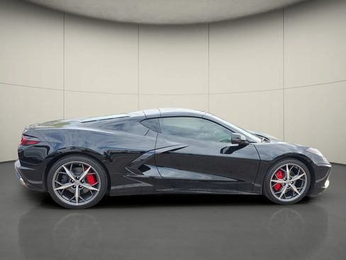 Used 2023 Chevrolet Corvette Stingray Coupe w/ 1LT RWD image 10