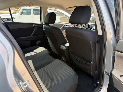 Used 2012 MAZDA MAZDA3 i Sport FWD image 16