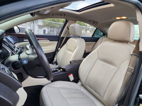 Used 2017 Buick Regal Premium w/ Driver Confidence Package #1 image 24