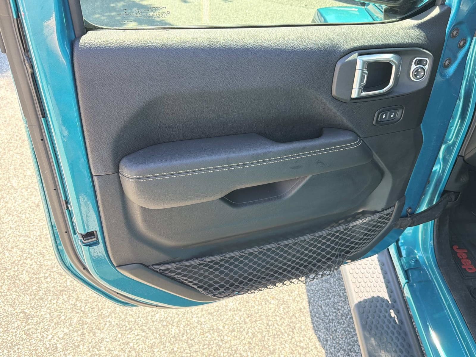 Used 2019 Jeep Wrangler Unlimited Sahara AWD/4WD image 11