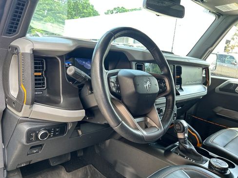 Used 2023 Ford Bronco Badlands AWD/4WD image 10