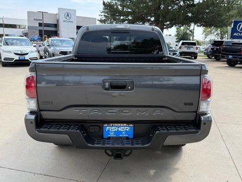 Used 2023 Toyota Tacoma TRD Off-Road w/ Advanced Technology Package AWD/4WD image 5