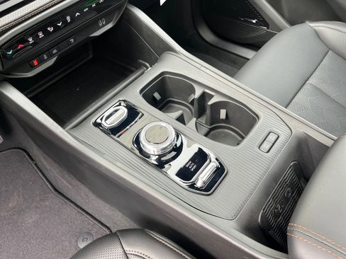 New 2026 Jeep Cherokee Overland AWD/4WD image 24