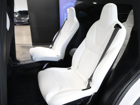 Used 2019 Tesla Model X Long Range AWD/4WD image 49