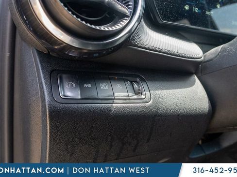 Used 2025 Chevrolet Equinox LT AWD/4WD image 13