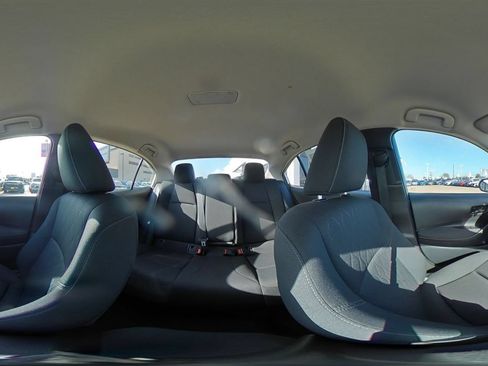 Used 2025 Toyota Corolla LE FWD image 35