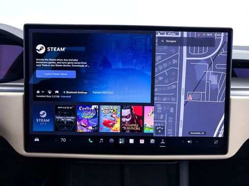 Used 2022 Tesla Model X Plaid AWD/4WD image 5