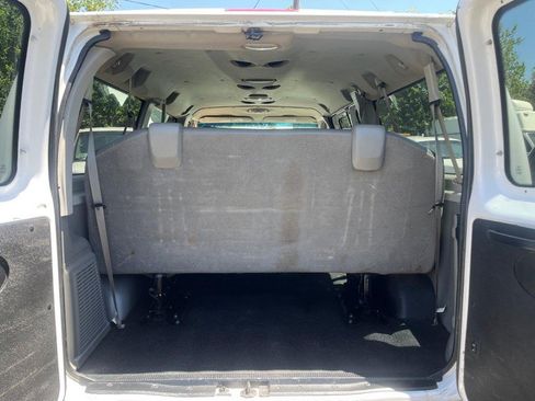 Used 2010 Ford E-350 and Econoline 350 XL RWD image 8