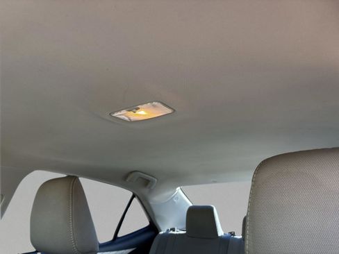 Used 2016 Toyota Corolla LE image 25