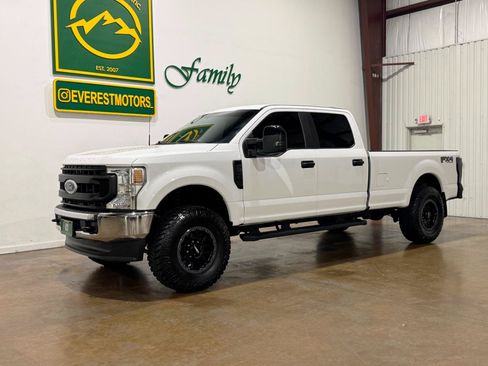 Used 2020 Ford F250 XL w/ Power Equipment Group AWD/4WD image 3