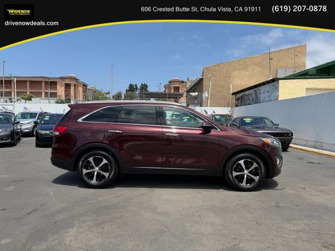 Used 2017 Kia Sorento EX FWD image 4