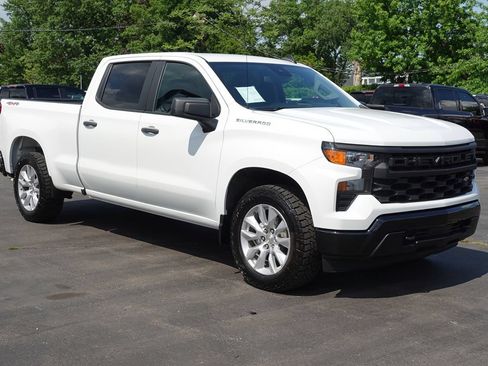 Used 2024 Chevrolet Silverado 1500 W/T w/ WT Value Package AWD/4WD image 4