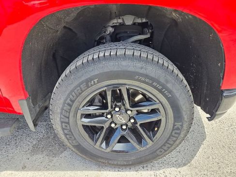 Used 2022 Chevrolet Silverado 1500 LT Trail Boss w/ Bed Protection Package AWD/4WD image 22