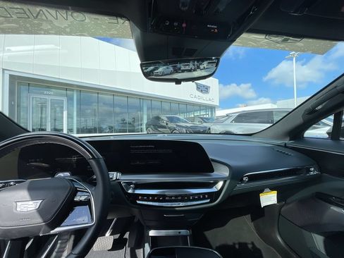 Used 2024 Cadillac Lyriq Luxury w/ Nappa Leather Package RWD image 10