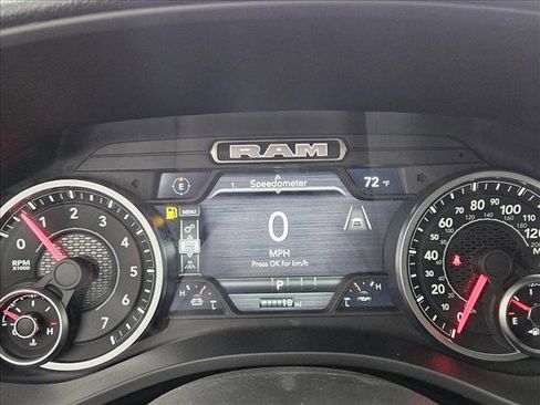 New 2026 RAM 1500 Express AWD/4WD image 11