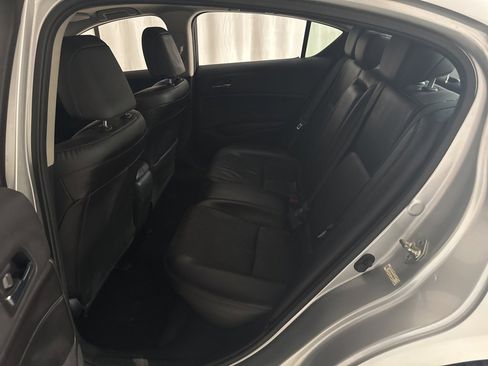 Used 2013 Acura ILX w/ Premium Package image 28