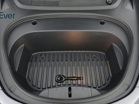 Used 2023 Tesla Model 3 Standard Range image 22