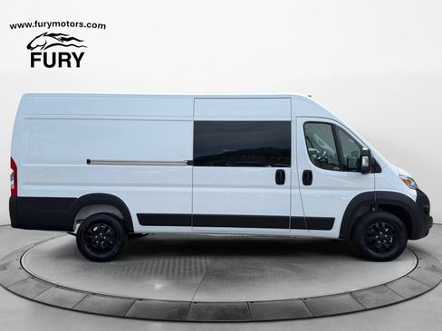 Used 2026 RAM ProMaster 3500 w/ Quick Order Package 22G SLT FWD image 2