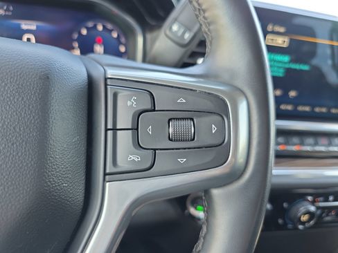 Used 2025 Chevrolet Silverado 1500 LT AWD/4WD image 20