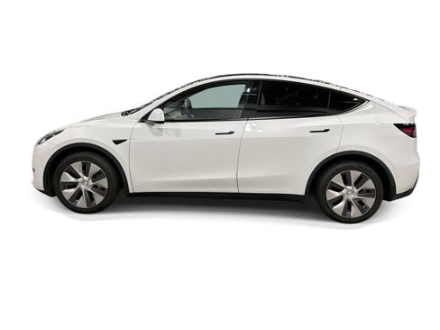 Certified 2021 Tesla Model Y Long Range AWD/4WD image 3