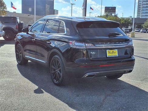 Certified 2022 Lincoln Nautilus Reserve w/ Monochromatic Package image 21