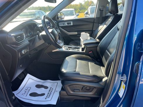 Used 2022 Ford Explorer Limited image 29