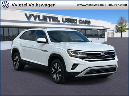 Used 2020 Volkswagen Atlas Cross Sport SE image 1