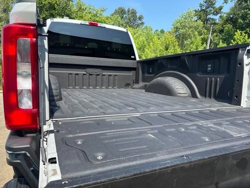 Used 2025 Ford F250 XLT w/ FX4 Off-Road Package AWD/4WD image 12