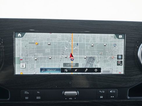 Used 2024 Mercedes-Benz Sprinter 3500 w/ Parking Package image 62