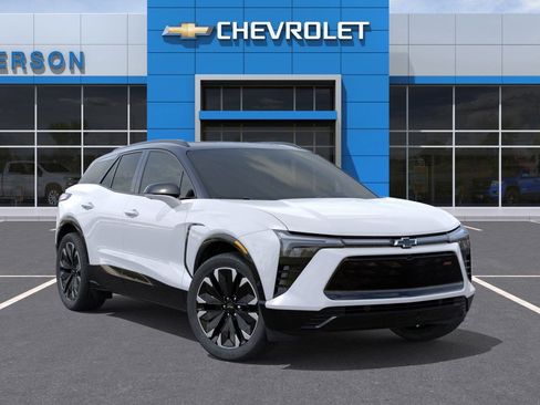 New 2026 Chevrolet Blazer EV RS image 3