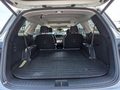 Used 2022 Hyundai Palisade Limited FWD image 14