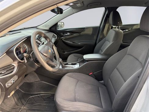 Used 2020 Chevrolet Malibu LS image 10