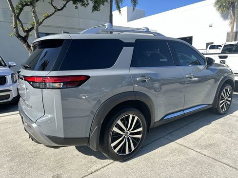 Used 2024 Nissan Pathfinder Platinum w/ Cargo Package FWD image 6