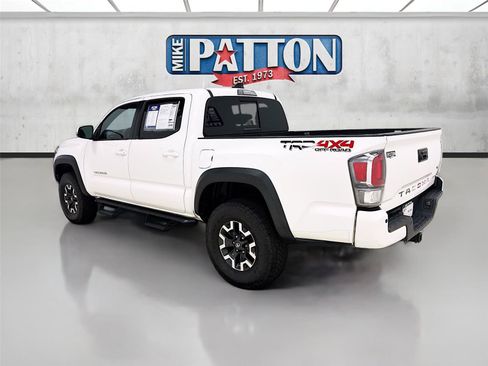 Used 2021 Toyota Tacoma TRD Off-Road w/ TRD Premium Off Road Package AWD/4WD image 5