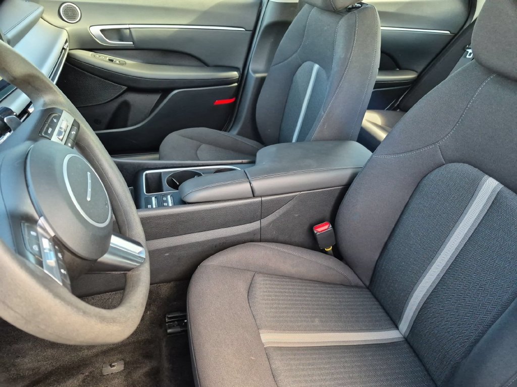 Used 2025 Hyundai Sonata SEL FWD image 25