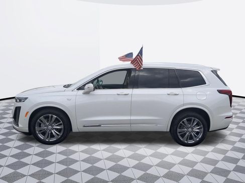 Certified 2023 Cadillac XT6 Premium Luxury w/ Technology Package AWD/4WD image 4