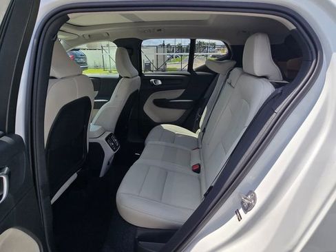 New 2026 Volvo XC40 B5 Ultra AWD/4WD image 14