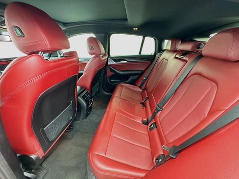 Used 2023 BMW X4 xDrive30i w/ M Sport Package image 16