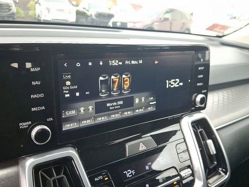 Used 2022 Kia Sorento SX w/ Panoramic Sunroof Package image 17