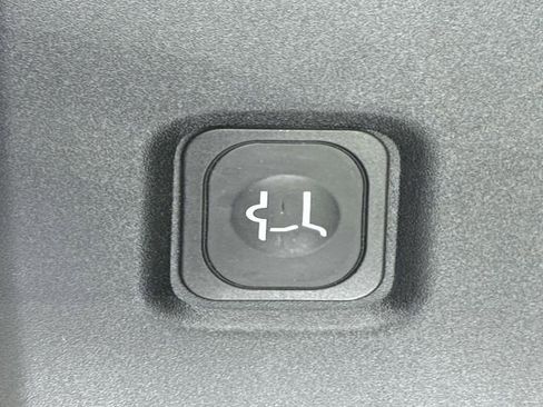 New 2026 Lincoln Navigator L Black Label AWD/4WD image 14