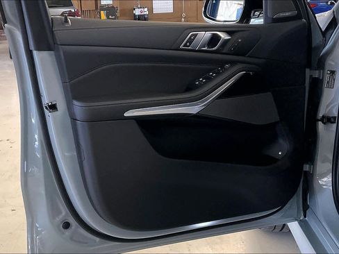 New 2026 BMW X5 xDrive50e w/ M Sport Package image 10