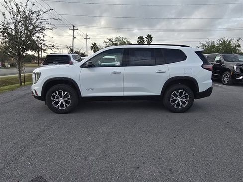 New 2026 GMC Acadia AT4 image 8