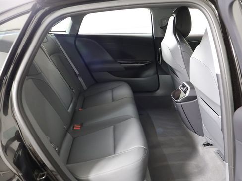 Used 2025 Lucid Air Touring AWD/4WD image 38