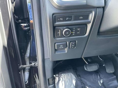 Used 2021 Ford F150 Lariat w/ Equipment Group 502A High AWD/4WD image 14