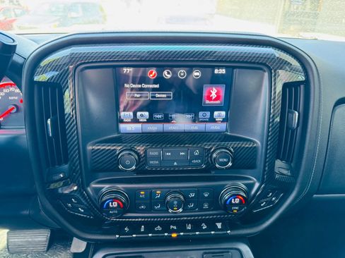 Used 2016 GMC Sierra 2500 Denali w/ Duramax Plus Package AWD/4WD image 17