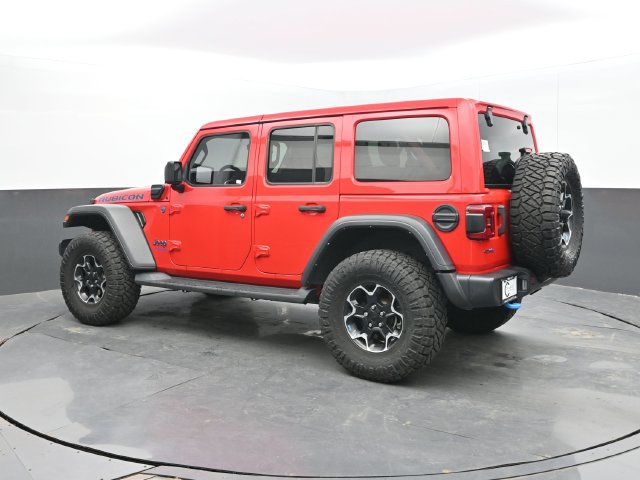 Used 2022 Jeep Wrangler Unlimited Rubicon 4xe w/ Cold Weather Group AWD/4WD image 3