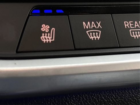 Used 2020 BMW X7 xDrive40i w/ Premium Package image 46