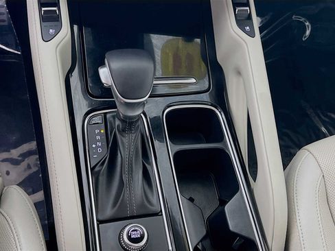 Used 2024 Kia Telluride SX FWD image 17