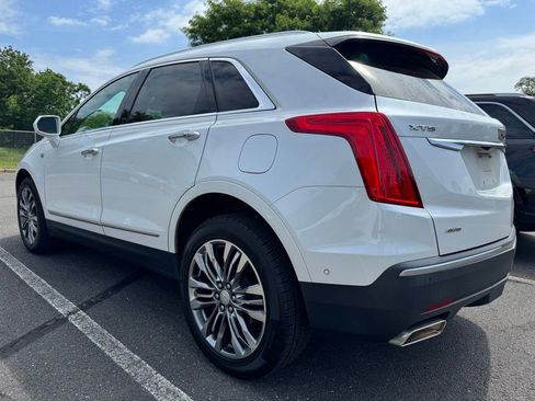 Used 2018 Cadillac XT5 Premium Luxury w/ Driver Assist Package AWD/4WD image 3