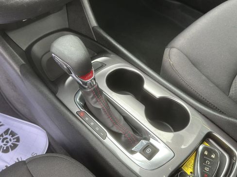 Used 2022 Chevrolet Malibu RS image 29